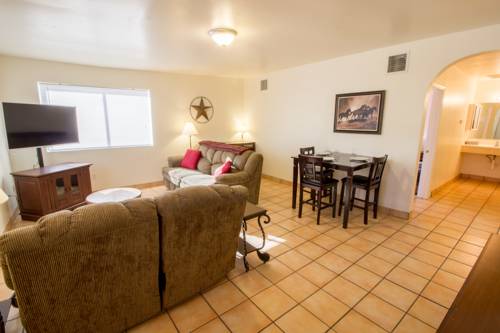 Imagen de la habitación del Hotel Stagecoach Suites. Foto 1