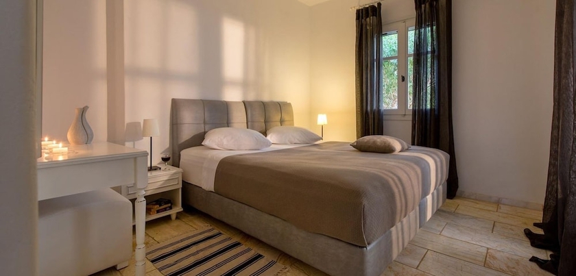 Imagen de la habitación del Hotel Stagones Luxury Villas. Foto 11