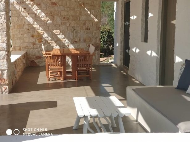 Imagen de la habitación del Hotel Stagones Luxury Villas. Foto 17