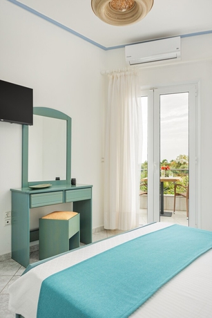 Imagen de la habitación del Hotel Staikos. Foto 8