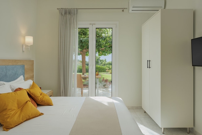 Imagen de la habitación del Hotel Staikos. Foto 12