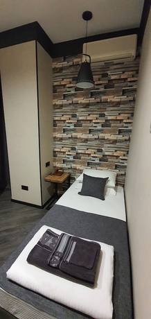 Imagen de la habitación del Hotel Stalingrad. Foto 14