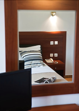 Imagen de la habitación del Hotel Stalis, Atenas. Foto 5