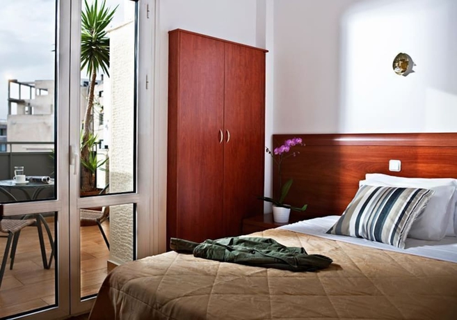 Imagen de la habitación del Hotel Stalis, Atenas. Foto 7