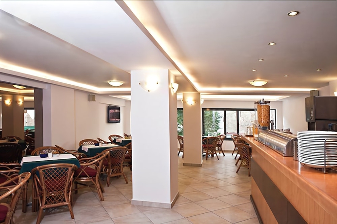 Imagen del bar/restaurante del Hotel Stalis, Atenas. Foto 2