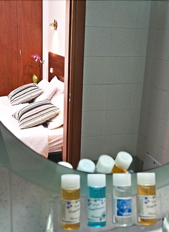 Imagen de la habitación del Hotel Stalis. Foto 15