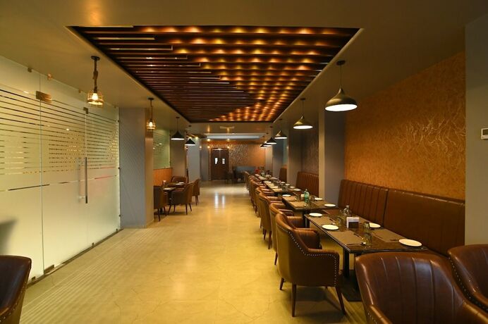 Imagen del bar/restaurante del Hotel Stallion. Foto 12