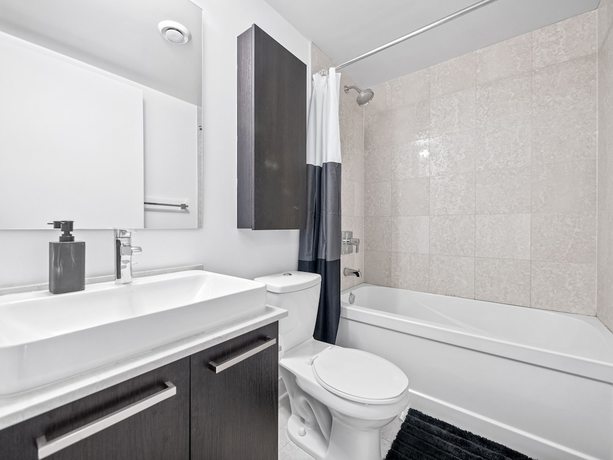 Imagen de la habitación del Hotel Stallion Suites Opp CN Tower and Scotiabank Arena. Foto 15