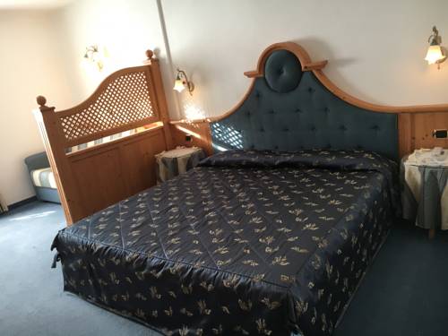 Imagen de la habitación del Hotel Stalon, San Martino di Castrozza. Foto 4