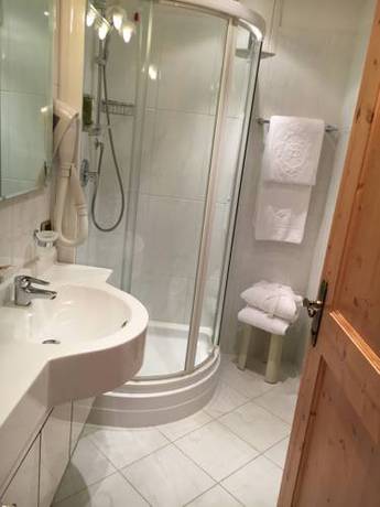 Imagen de la habitación del Hotel Stalon, San Martino di Castrozza. Foto 5