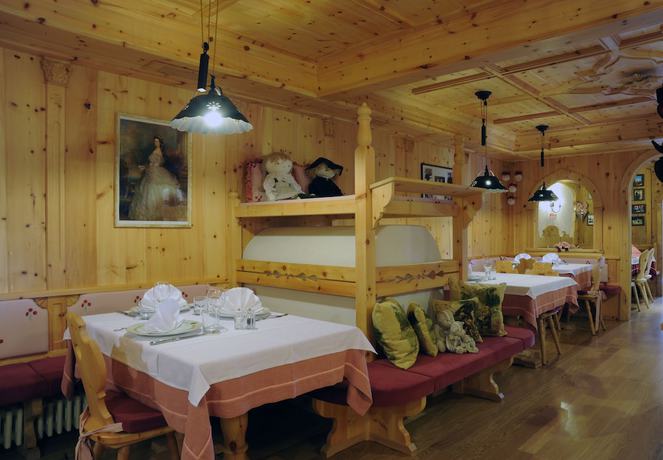 Imagen del bar/restaurante del Hotel Stalon, San Martino di Castrozza. Foto 3