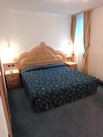 Imagen de la habitación del Hotel Stalon, San Martino di Castrozza. Foto 7