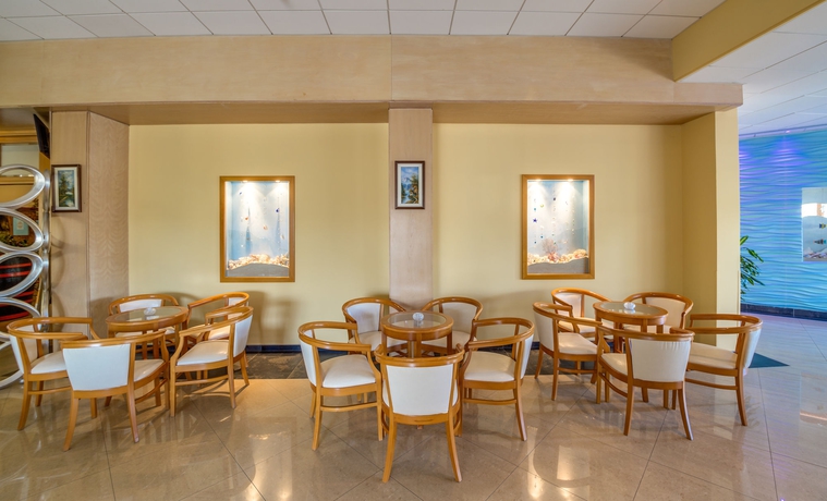 Imagen del bar/restaurante del Hotel Stamatia. Foto 3