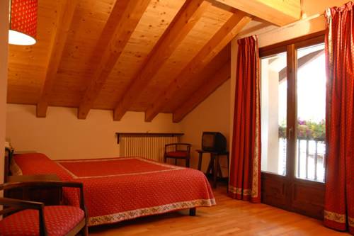 Imagen de la habitación del Hotel Stambecco. Foto 10