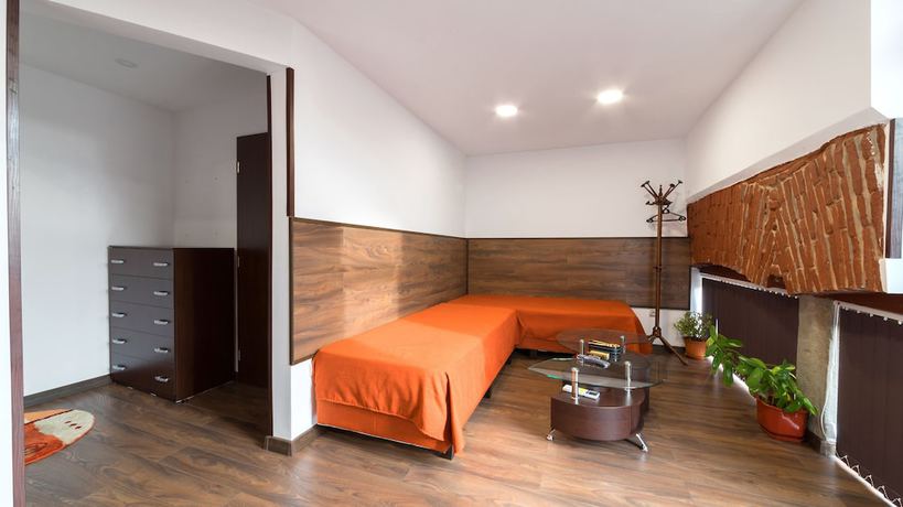 Imagen de la habitación del Hotel Stambolov Veliko Tarnovo. Foto 7