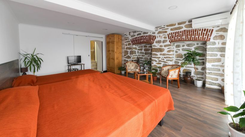 Imagen de la habitación del Hotel Stambolov Veliko Tarnovo. Foto 18