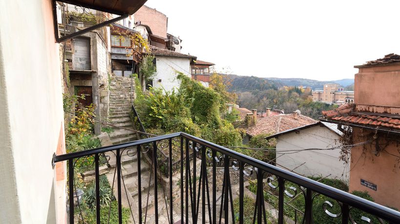 Imagen de los interiores del Hotel Stambolov Veliko Tarnovo. Foto 20