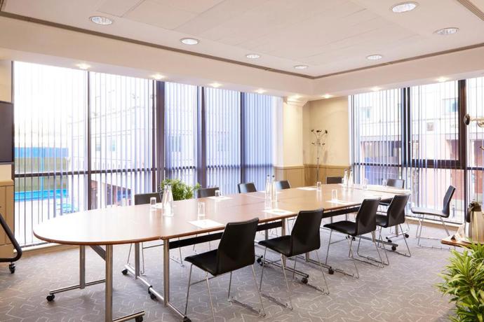 Imagen de los interiores del Hotel Stamford Bridge London. Foto 5