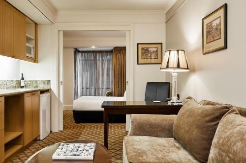 Imagen de la habitación del Hotel Stamford Plaza Melbourne. Foto 9
