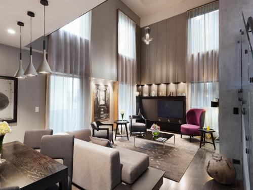 Imagen de la habitación del Hotel Stamford Plaza Melbourne. Foto 17