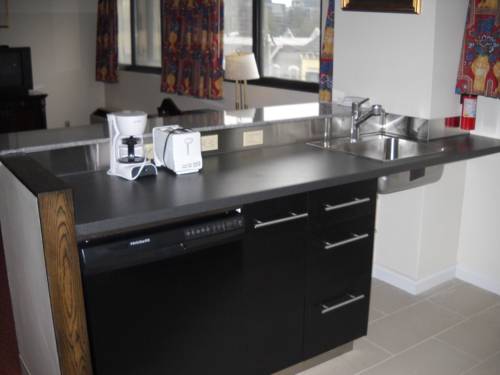 Imagen de la habitación del Hotel Stamford Suites. Foto 2