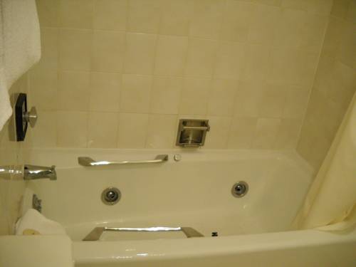 Imagen de la habitación del Hotel Stamford Suites. Foto 3
