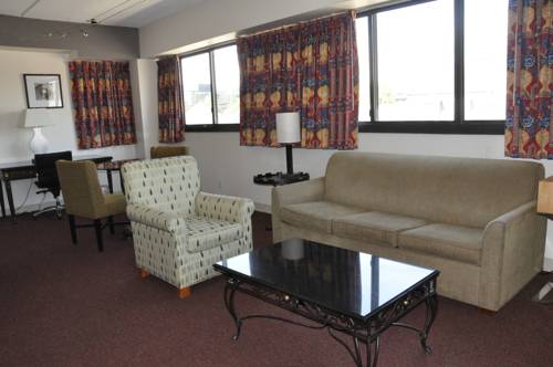Imagen de la habitación del Hotel Stamford Suites. Foto 6