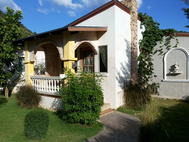 Imagen de los exteriores del Hotel Stamp Hills Resort and Restaurant. Foto 11