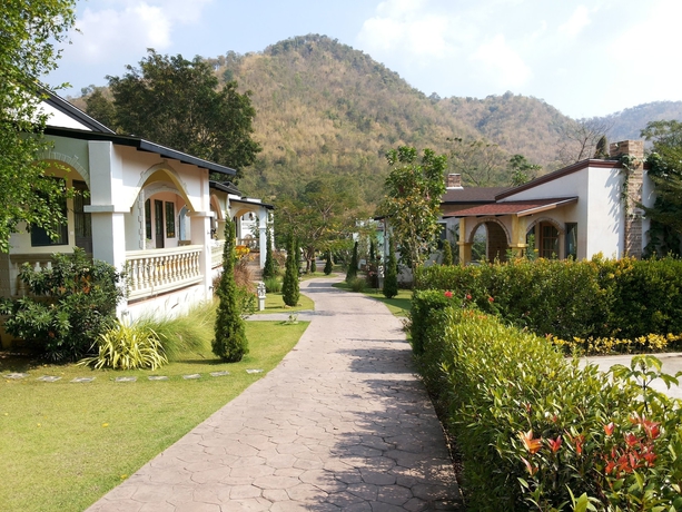 Imagen de los exteriores del Hotel Stamp Hills Resort and Restaurant. Foto 13