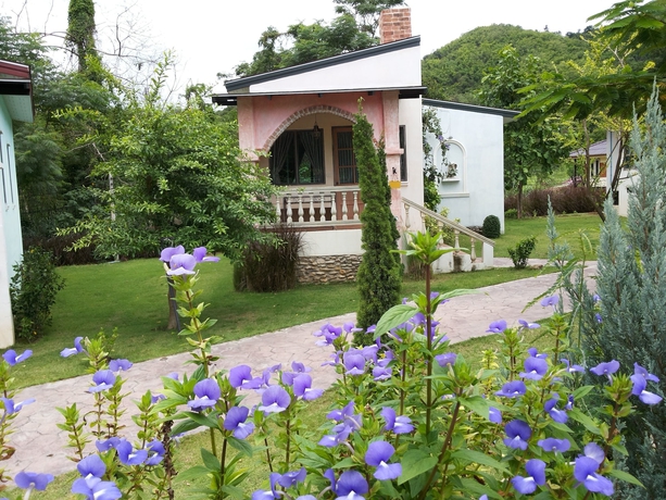 Imagen de los exteriores del Hotel Stamp Hills Resort and Restaurant. Foto 17