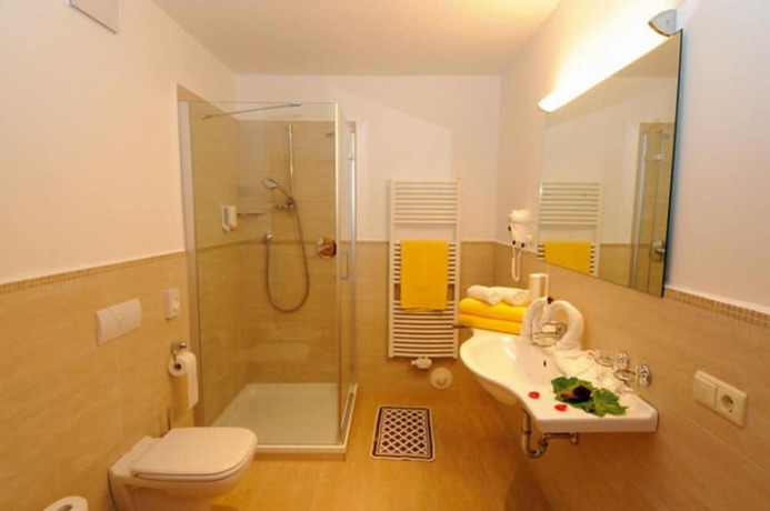 Imagen de la habitación del Hotel Stamserhof. Foto 8