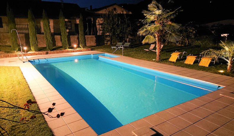 Imagen de la piscina del Hotel Stamserhof. Foto 20