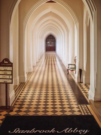 Imagen de los interiores del Hotel Stanbrook Abbey. Foto 16