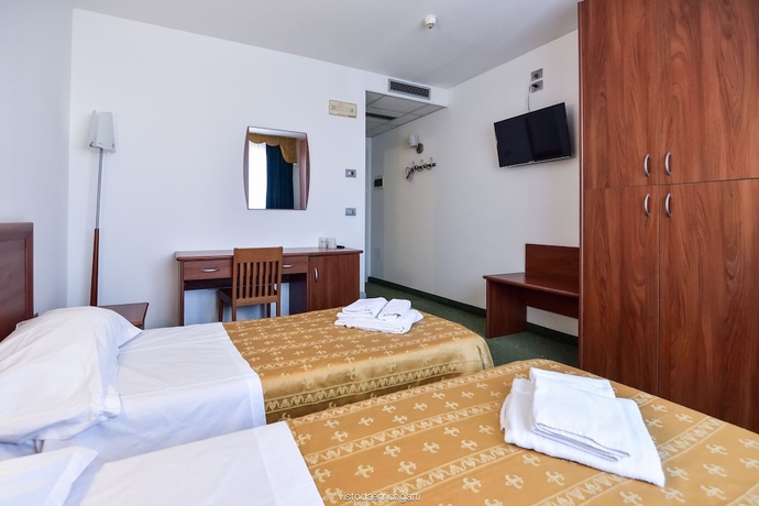 Imagen de la habitación del Hotel Standard Udine. Foto 7