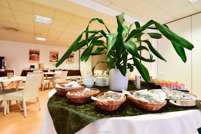 Imagen del bar/restaurante del Hotel Standard Udine. Foto 3