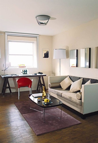 Imagen de los interiores del Hotel Standing Suites by Actisource. Foto 14