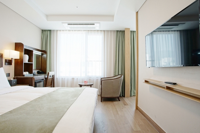Imagen de la habitación del Hotel Stanford Busan. Foto 9