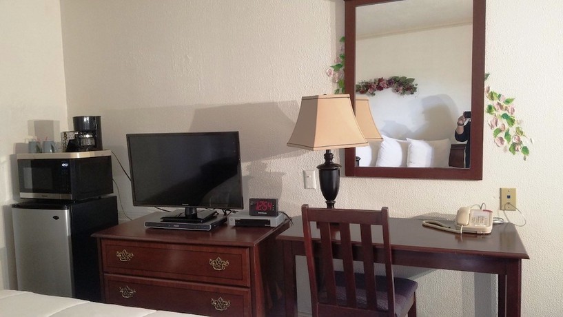 Imagen de la habitación del Hotel Stanford Motor Inn Palo Alto. Foto 9