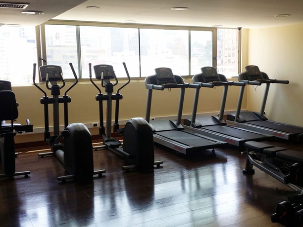 Imagen de los interiores del Hotel Stanford Santiago. Foto 17