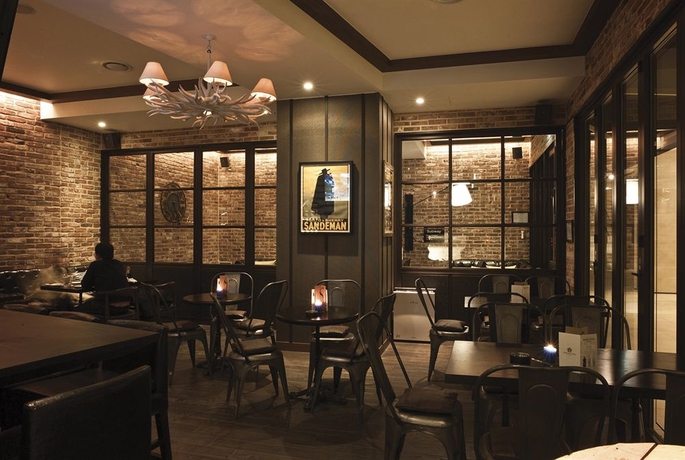 Imagen del bar/restaurante del Hotel Stanford Seoul. Foto 2