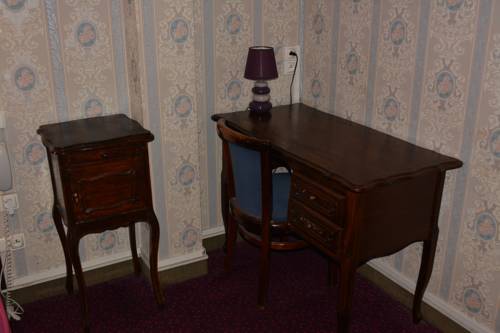 Imagen de la habitación del Hotel Stanislas. Foto 7