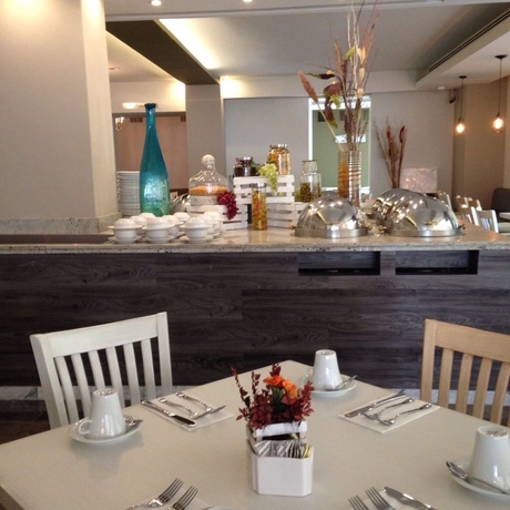 Imagen del bar/restaurante del Hotel Stanza. Foto 4