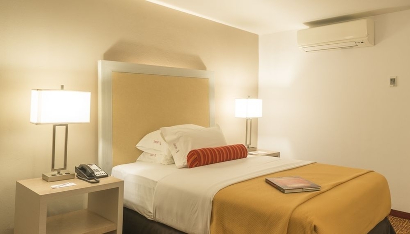 Imagen de la habitación del Hotel Stanza. Foto 9