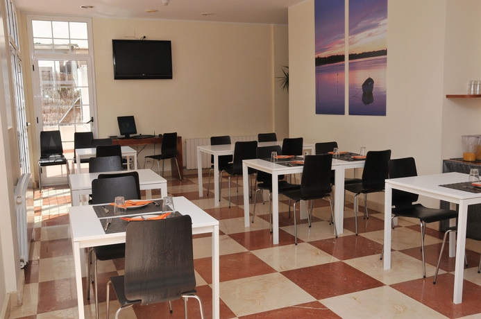 Imagen del bar/restaurante del Hotel Star Bay. Foto 2