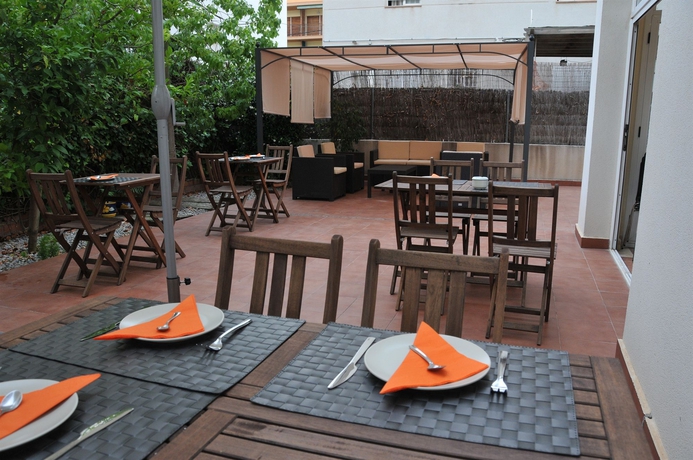 Imagen del bar/restaurante del Hotel Star Bay. Foto 6