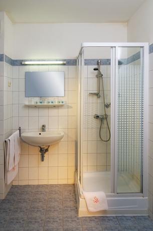 Imagen de la habitación del Hotel Star City, Budapest. Foto 15