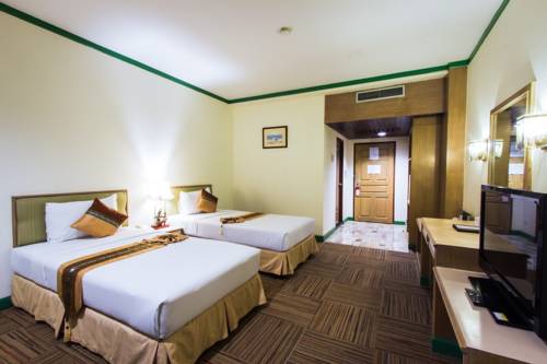 Imagen de la habitación del Hotel Star Convention. Foto 15