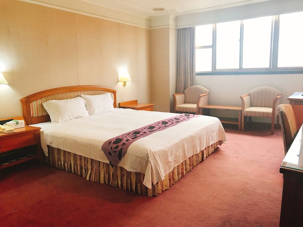 Imagen de la habitación del Hotel Star Diamond. Foto 5