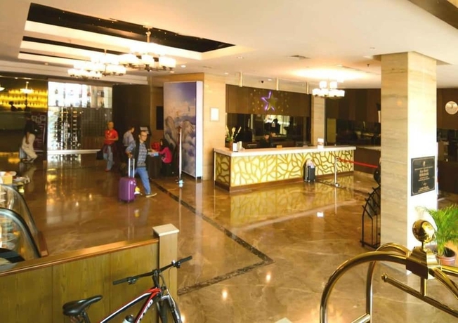Imagen de los interiores del Hotel Star Hotel Semarang. Foto 17