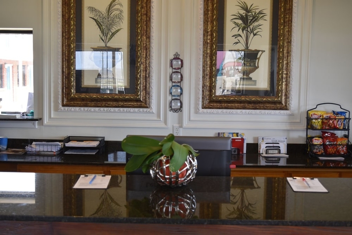 Imagen de los interiores del Hotel Star Inn Biloxi. Foto 16